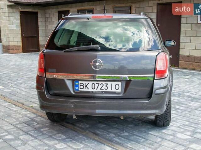 Сірий Опель Астра, об'ємом двигуна 1.6 л та пробігом 256 тис. км за 5800 $, фото 8 на Automoto.ua