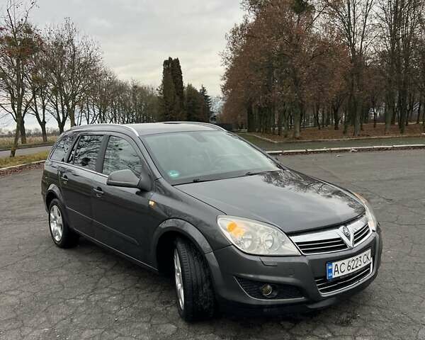 Сірий Опель Астра, об'ємом двигуна 1.7 л та пробігом 267 тис. км за 4950 $, фото 1 на Automoto.ua
