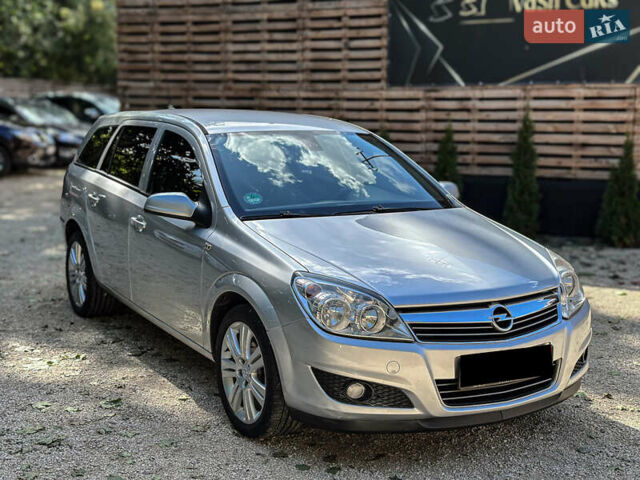 Серый Опель Астра, объемом двигателя 1.6 л и пробегом 210 тыс. км за 5500 $, фото 6 на Automoto.ua