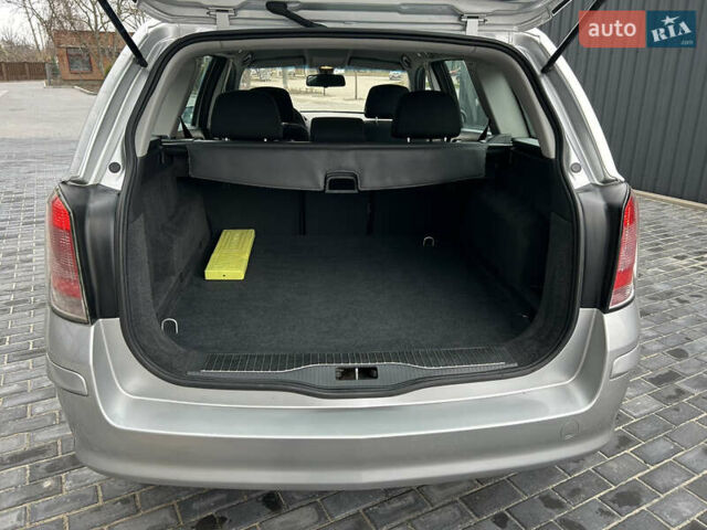 Сірий Опель Астра, об'ємом двигуна 1.6 л та пробігом 152 тис. км за 5999 $, фото 68 на Automoto.ua