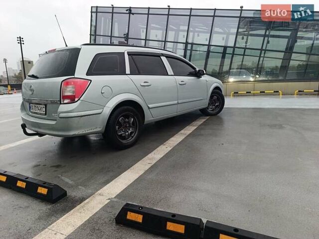 Серый Опель Астра, объемом двигателя 1.69 л и пробегом 300 тыс. км за 5800 $, фото 5 на Automoto.ua