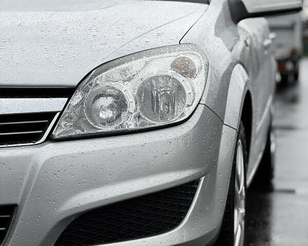 Серый Опель Астра, объемом двигателя 1.4 л и пробегом 199 тыс. км за 5350 $, фото 14 на Automoto.ua