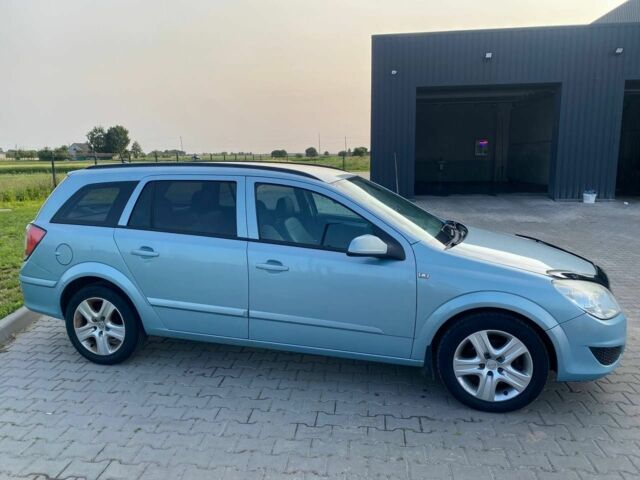 Сірий Опель Астра, об'ємом двигуна 1.2 л та пробігом 245 тис. км за 4999 $, фото 4 на Automoto.ua