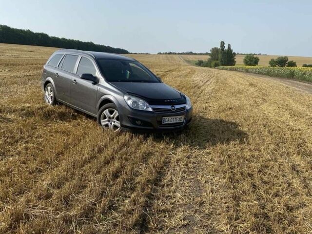 Сірий Опель Астра, об'ємом двигуна 1.7 л та пробігом 263 тис. км за 5800 $, фото 15 на Automoto.ua