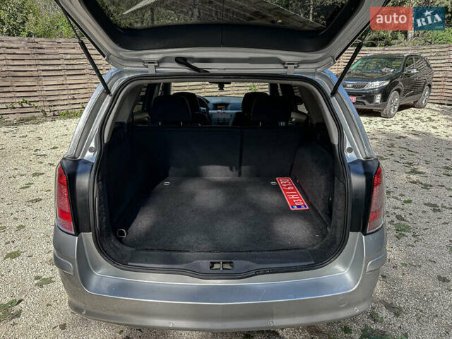 Серый Опель Астра, объемом двигателя 1.6 л и пробегом 210 тыс. км за 5500 $, фото 95 на Automoto.ua