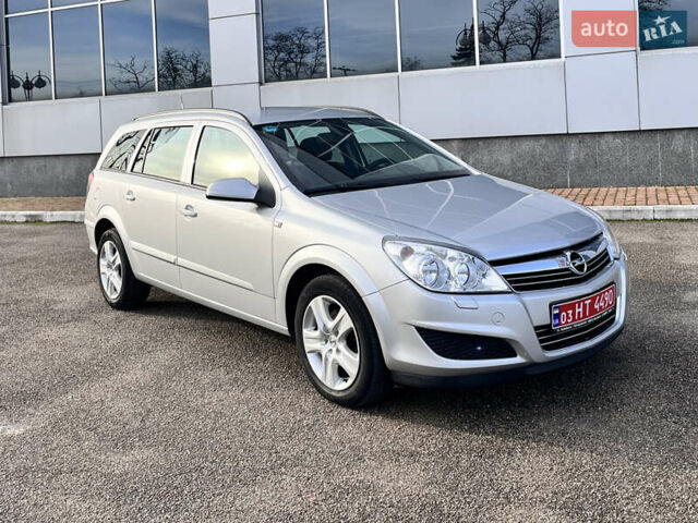 Серый Опель Астра, объемом двигателя 1.6 л и пробегом 230 тыс. км за 5950 $, фото 2 на Automoto.ua