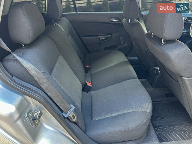 Серый Опель Астра, объемом двигателя 1.6 л и пробегом 210 тыс. км за 5500 $, фото 101 на Automoto.ua