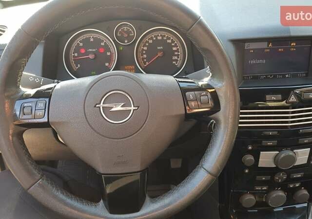 Опель Астра 2009 в Коломые на Automoto.ua Серый Опель Астра, объемом двигателя 1.7 л и пробегом 273 тыс. км за 5700 $, фото 11 на Automoto.ua