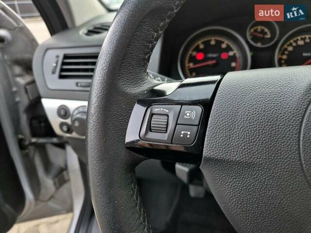 Серый Опель Астра, объемом двигателя 1.6 л и пробегом 253 тыс. км за 5650 $, фото 48 на Automoto.ua