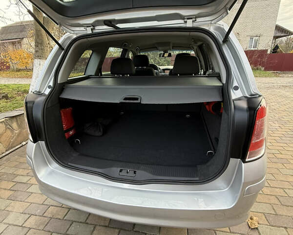 Сірий Опель Астра, об'ємом двигуна 1.7 л та пробігом 254 тис. км за 6800 $, фото 19 на Automoto.ua