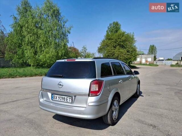 Серый Опель Астра, объемом двигателя 1.6 л и пробегом 270 тыс. км за 5400 $, фото 3 на Automoto.ua