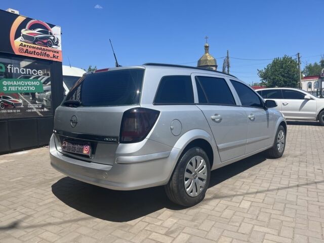 Серый Опель Астра, объемом двигателя 1.7 л и пробегом 254 тыс. км за 5900 $, фото 5 на Automoto.ua