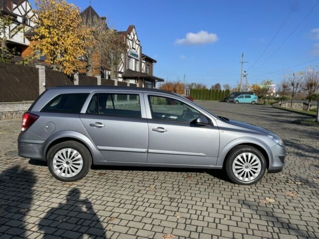 Серый Опель Астра, объемом двигателя 1.6 л и пробегом 228 тыс. км за 5500 $, фото 4 на Automoto.ua