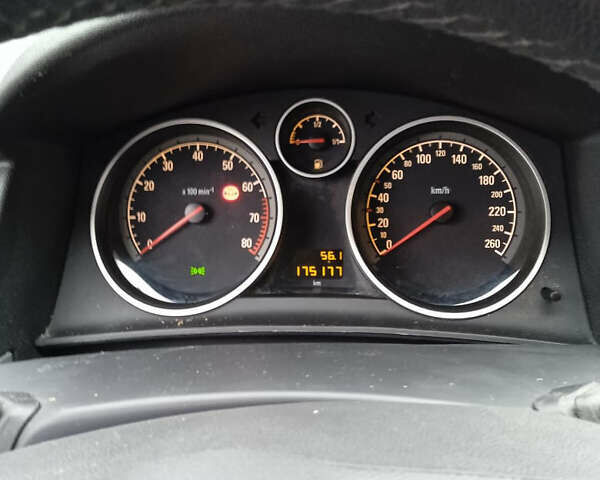 Серый Опель Астра, объемом двигателя 1.6 л и пробегом 175 тыс. км за 5800 $, фото 14 на Automoto.ua