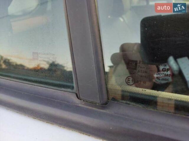 Серый Опель Астра, объемом двигателя 1.6 л и пробегом 240 тыс. км за 5550 $, фото 24 на Automoto.ua