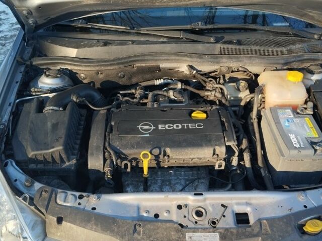 Опель Астра 2009 в Вышгороде на Automoto.ua Серый Опель Астра, объемом двигателя 1.6 л и пробегом 207 тыс. км за 5900 $, фото 5 на Automoto.ua