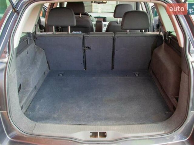 Сірий Опель Астра, об'ємом двигуна 1.6 л та пробігом 256 тис. км за 5800 $, фото 24 на Automoto.ua