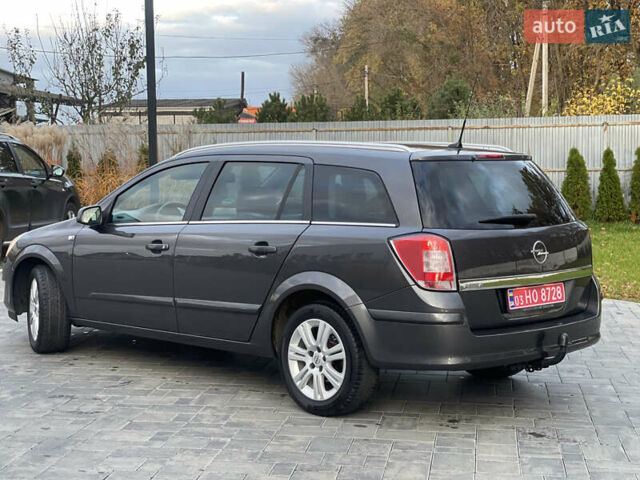Опель Астра 2009 в Луцке на Automoto.ua Серый Опель Астра, объемом двигателя 1.6 л и пробегом 198 тыс. км за 6500 $, фото 4 на Automoto.ua