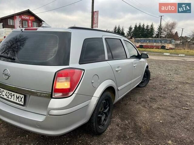 Серый Опель Астра, объемом двигателя 1.7 л и пробегом 197 тыс. км за 4900 $, фото 3 на Automoto.ua