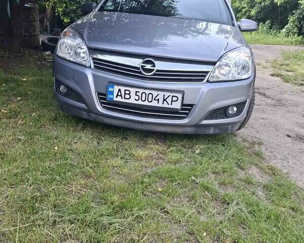 Серый Опель Астра, объемом двигателя 1.6 л и пробегом 189 тыс. км за 5900 $, фото 16 на Automoto.ua