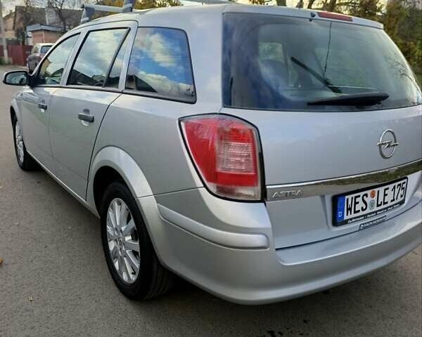 Серый Опель Астра, объемом двигателя 1.6 л и пробегом 207 тыс. км за 5800 $, фото 20 на Automoto.ua
