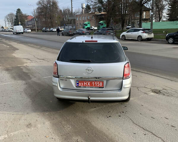 Серый Опель Астра, объемом двигателя 1.6 л и пробегом 205 тыс. км за 5400 $, фото 4 на Automoto.ua