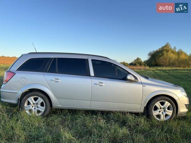 Серый Опель Астра, объемом двигателя 1.6 л и пробегом 243 тыс. км за 4800 $, фото 8 на Automoto.ua