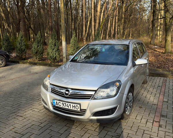 Серый Опель Астра, объемом двигателя 1.6 л и пробегом 260 тыс. км за 4750 $, фото 11 на Automoto.ua