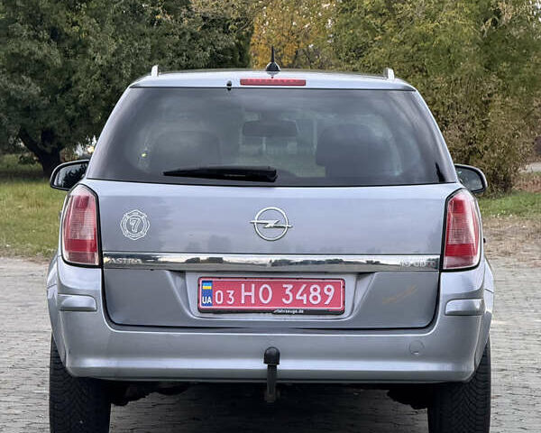 Опель Астра 2009 в Дубно на Automoto.ua Серый Опель Астра, объемом двигателя 1.9 л и пробегом 227 тыс. км за 6500 $, фото 7 на Automoto.ua