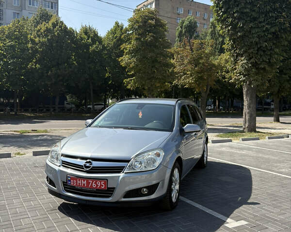 Серый Опель Астра, объемом двигателя 1.6 л и пробегом 194 тыс. км за 6100 $, фото 3 на Automoto.ua