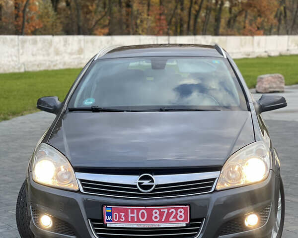 Опель Астра 2009 в Луцке на Automoto.ua Серый Опель Астра, объемом двигателя 1.6 л и пробегом 198 тыс. км за 6500 $, фото 7 на Automoto.ua
