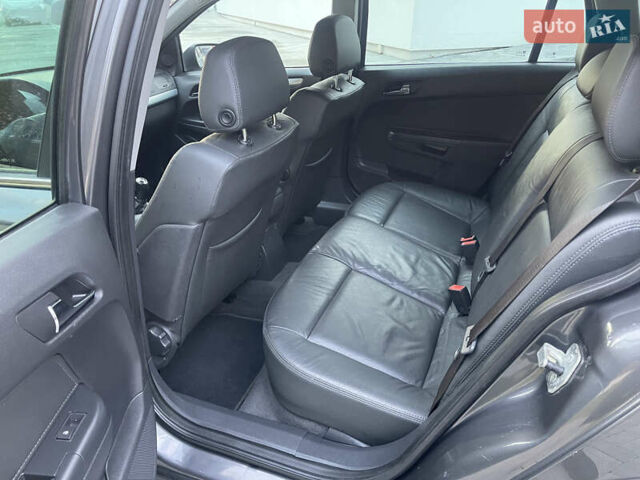 Опель Астра 2009 в Луцке на Automoto.ua Серый Опель Астра, объемом двигателя 1.6 л и пробегом 198 тыс. км за 6500 $, фото 22 на Automoto.ua