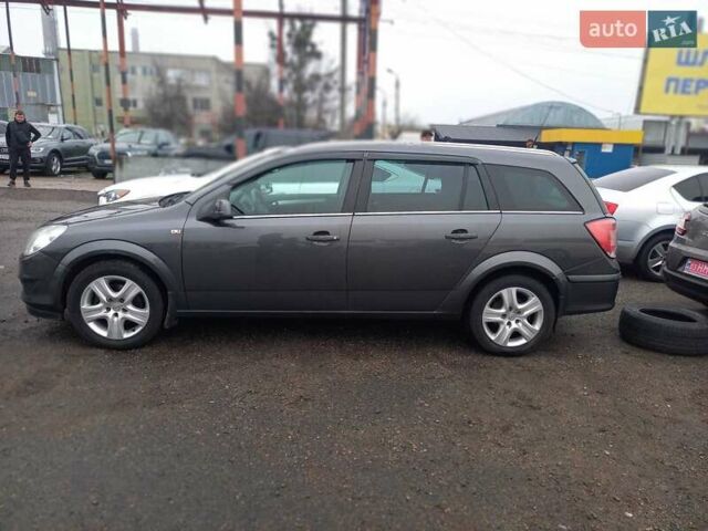 Серый Опель Астра, объемом двигателя 1.6 л и пробегом 263 тыс. км за 6600 $, фото 1 на Automoto.ua