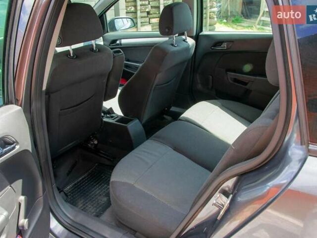 Сірий Опель Астра, об'ємом двигуна 1.6 л та пробігом 256 тис. км за 5800 $, фото 13 на Automoto.ua