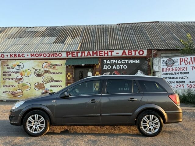 Серый Опель Астра, объемом двигателя 1.7 л и пробегом 271 тыс. км за 3550 $, фото 2 на Automoto.ua