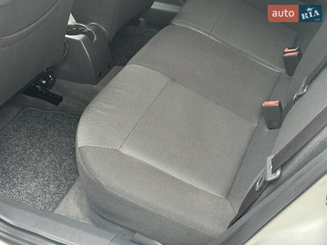 Серый Опель Астра, объемом двигателя 1.6 л и пробегом 237 тыс. км за 6300 $, фото 9 на Automoto.ua