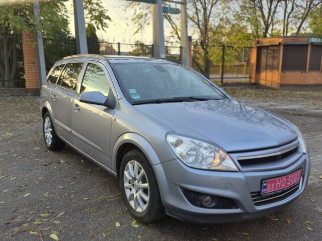 Серый Опель Астра, объемом двигателя 0 л и пробегом 185 тыс. км за 6100 $, фото 1 на Automoto.ua