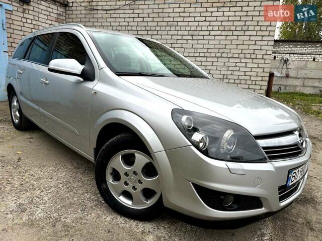 Опель Астра 2009 в Николаеве на Automoto.ua Серый Опель Астра, объемом двигателя 1.7 л и пробегом 304 тыс. км за 5950 $, фото 7 на Automoto.ua