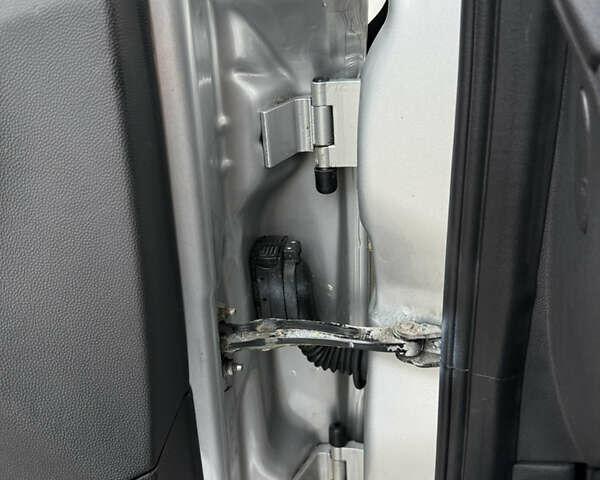 Сірий Опель Астра, об'ємом двигуна 1.7 л та пробігом 254 тис. км за 6800 $, фото 33 на Automoto.ua