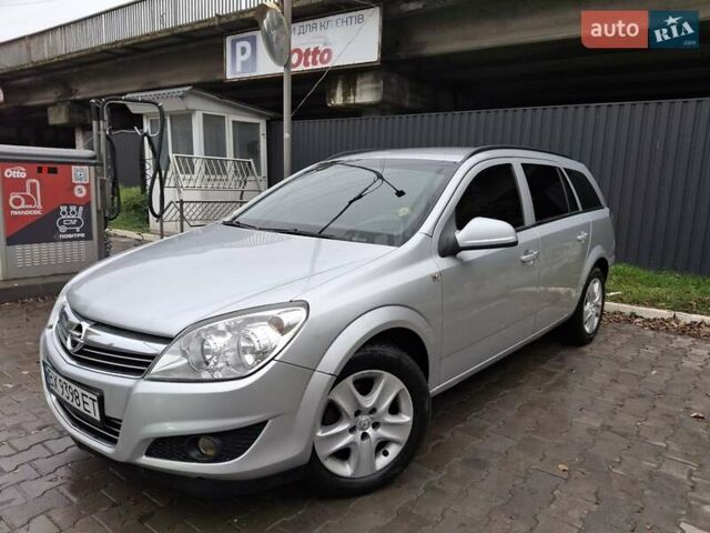Серый Опель Астра, объемом двигателя 1.6 л и пробегом 290 тыс. км за 5450 $, фото 8 на Automoto.ua