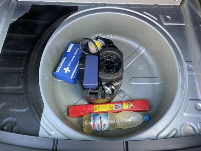 Серый Опель Астра, объемом двигателя 1.6 л и пробегом 228 тыс. км за 5500 $, фото 21 на Automoto.ua