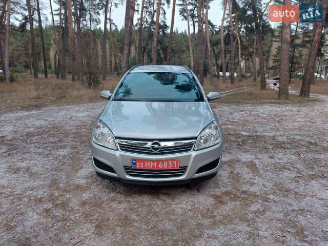 Серый Опель Астра, объемом двигателя 1.6 л и пробегом 206 тыс. км за 5850 $, фото 4 на Automoto.ua