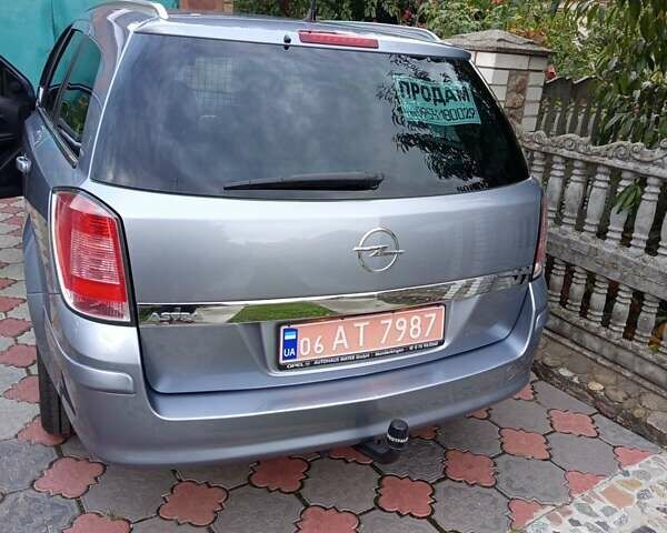 Серый Опель Астра, объемом двигателя 1.6 л и пробегом 231 тыс. км за 6200 $, фото 9 на Automoto.ua