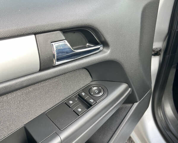 Серый Опель Астра, объемом двигателя 1.6 л и пробегом 230 тыс. км за 5950 $, фото 27 на Automoto.ua