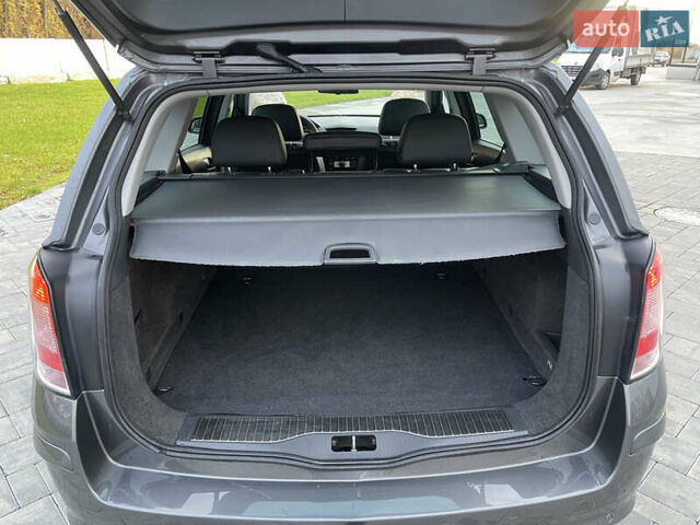 Опель Астра 2009 в Луцке на Automoto.ua Серый Опель Астра, объемом двигателя 1.6 л и пробегом 198 тыс. км за 6500 $, фото 25 на Automoto.ua