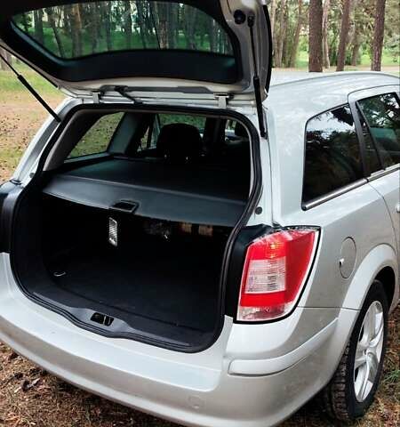 Сірий Опель Астра, об'ємом двигуна 1.6 л та пробігом 255 тис. км за 5700 $, фото 12 на Automoto.ua