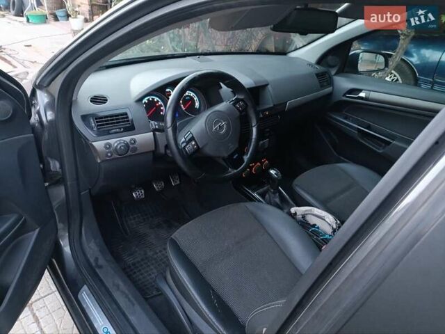 Сірий Опель Астра, об'ємом двигуна 1.6 л та пробігом 215 тис. км за 7500 $, фото 18 на Automoto.ua