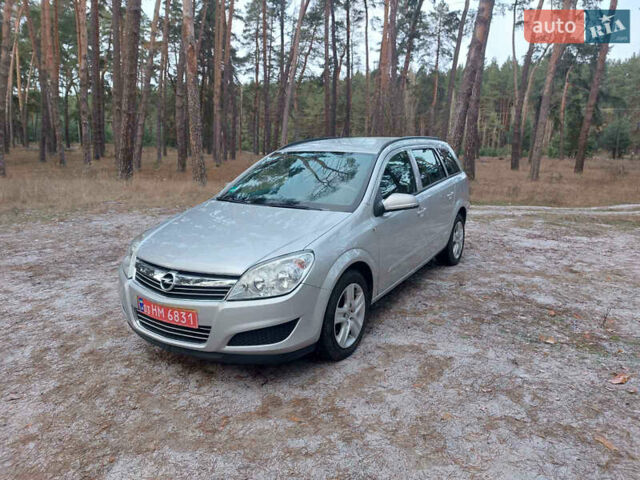 Серый Опель Астра, объемом двигателя 1.6 л и пробегом 206 тыс. км за 5850 $, фото 1 на Automoto.ua