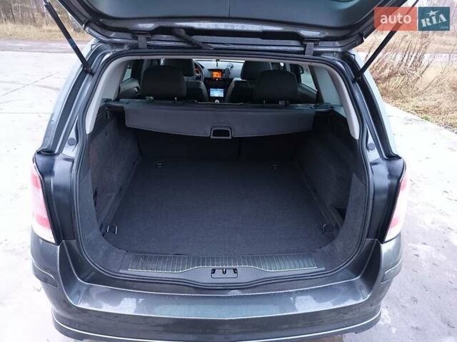 Серый Опель Астра, объемом двигателя 1.8 л и пробегом 261 тыс. км за 6500 $, фото 5 на Automoto.ua