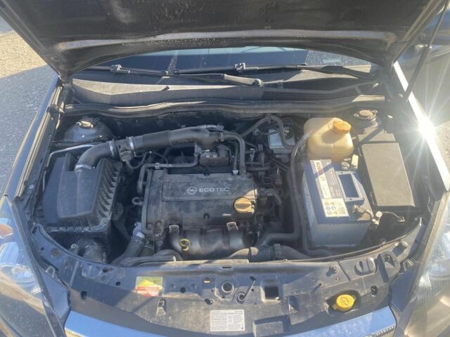 Серый Опель Астра, объемом двигателя 1.4 л и пробегом 216 тыс. км за 5700 $, фото 17 на Automoto.ua